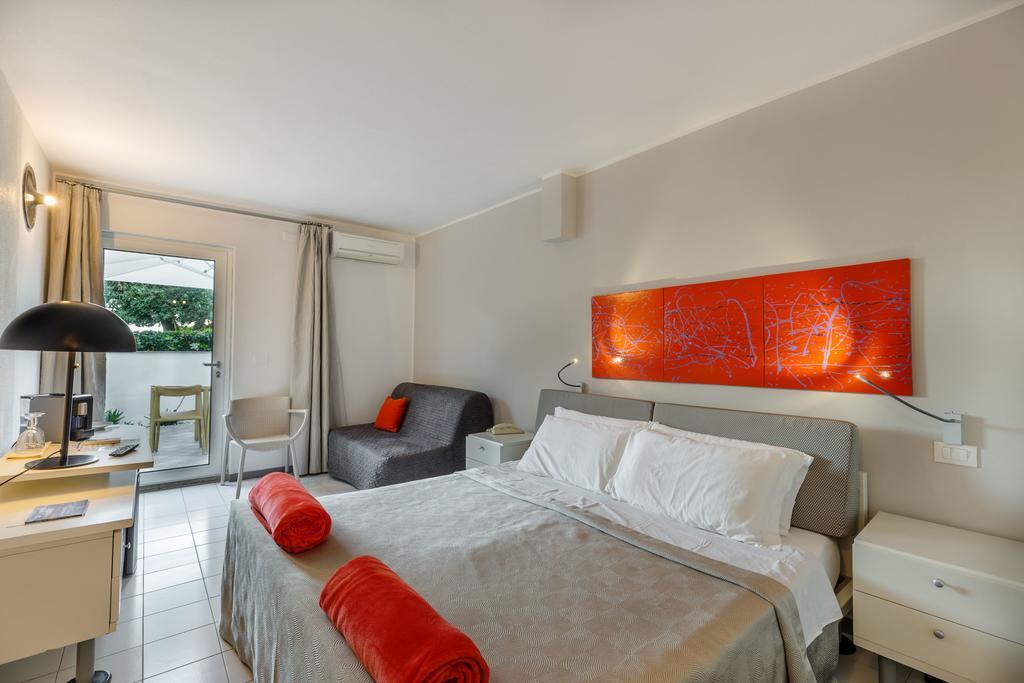 Hotel Residence Hibiscus ラ・カレッタ エクステリア 写真