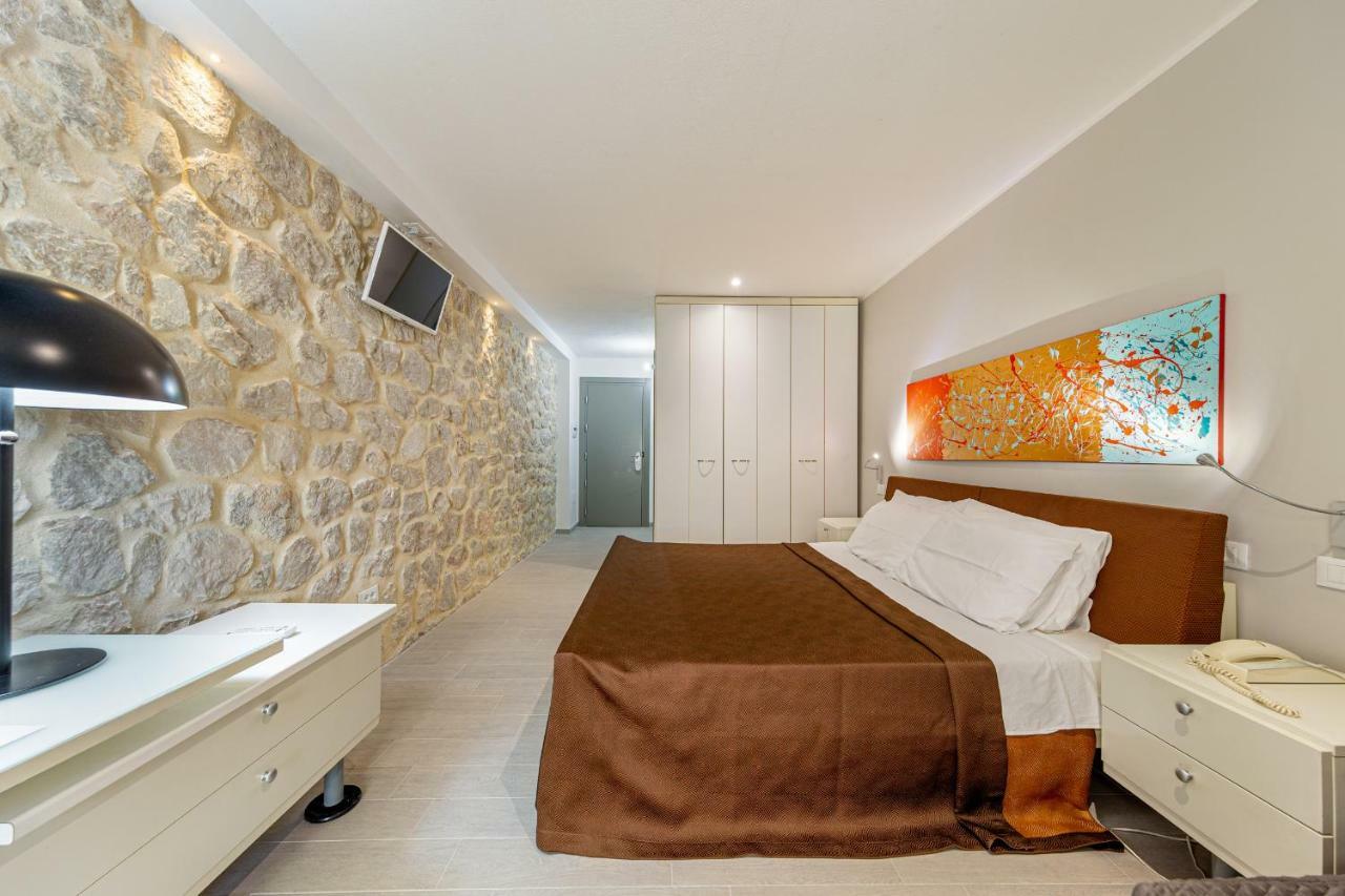Hotel Residence Hibiscus ラ・カレッタ エクステリア 写真